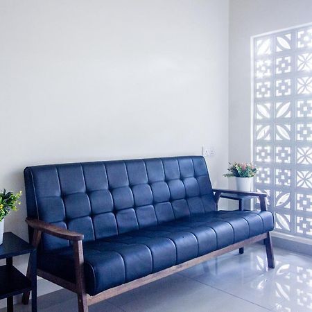 Explore 5Br Gardenhouse Retreats Butterworth Extérieur photo