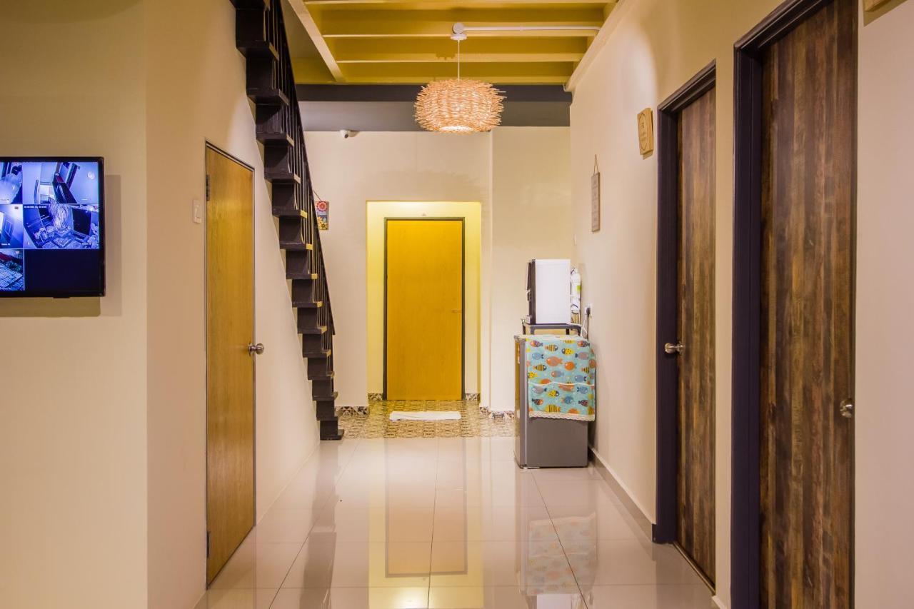 Explore 5Br Gardenhouse Retreats Butterworth Extérieur photo