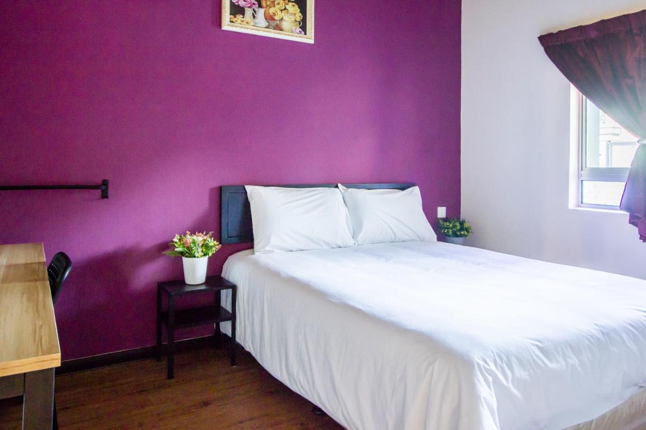 Explore 5Br Gardenhouse Retreats Butterworth Extérieur photo